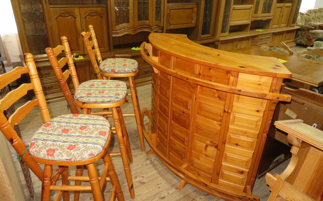 Bar+3 židle borovice, původní cena 9900 Kč