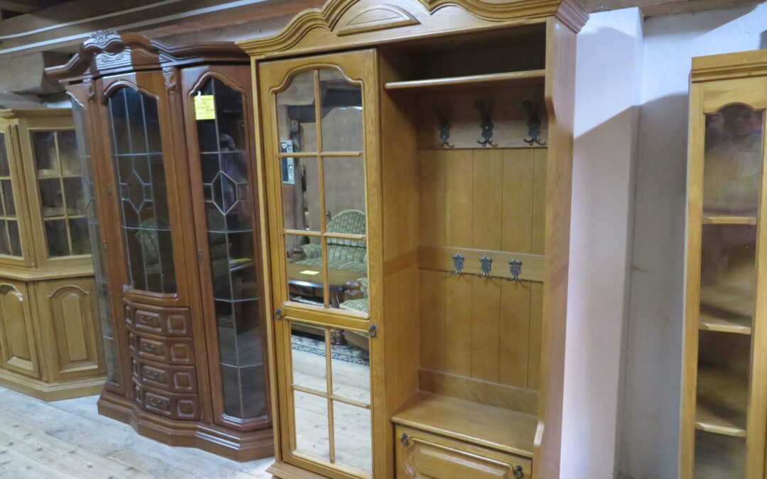 Předsíňová stěna posuvné zrcadlo