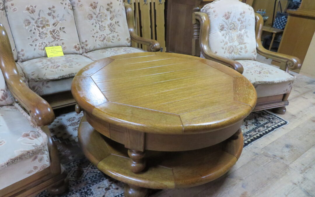 Konferenční stolek velký kulatý se šuplíkem