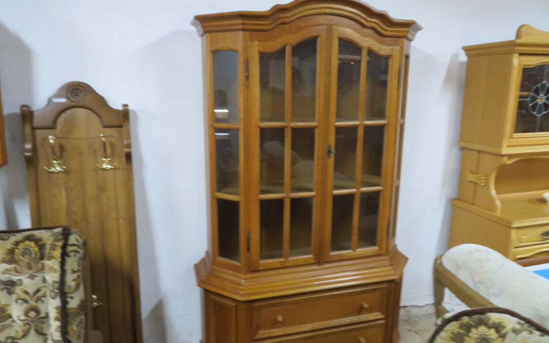 Vitrína 2 dv. úzká