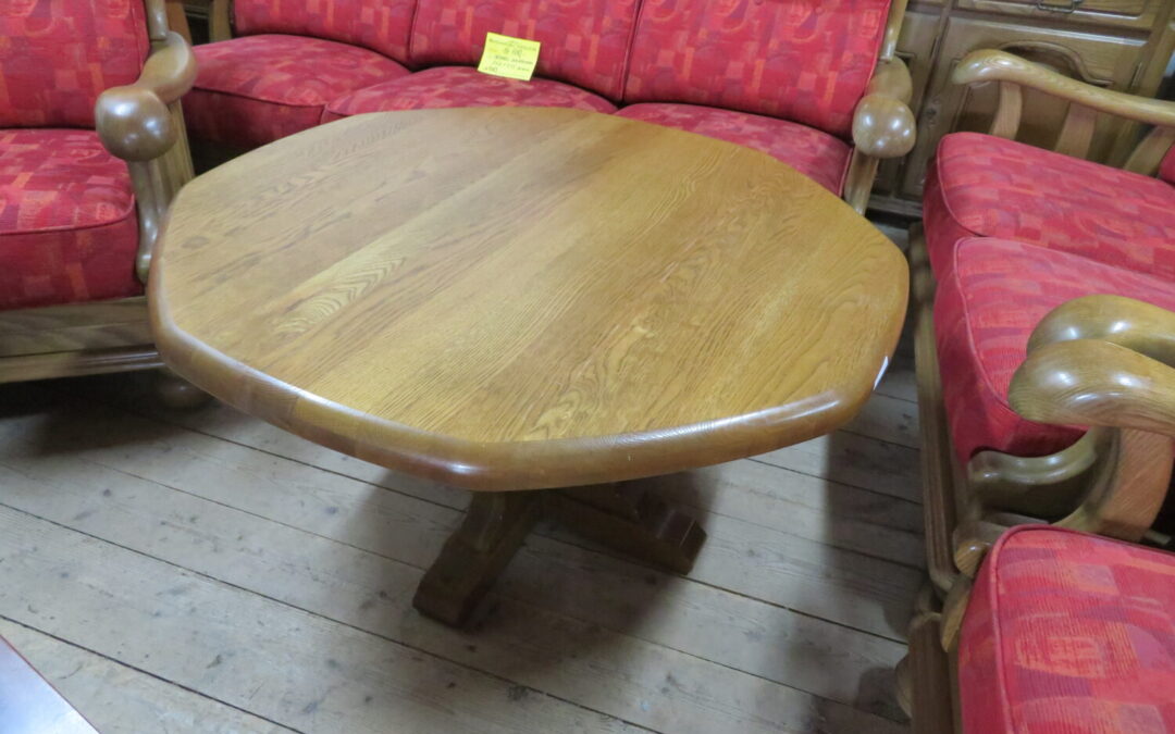 Konferenční stolek